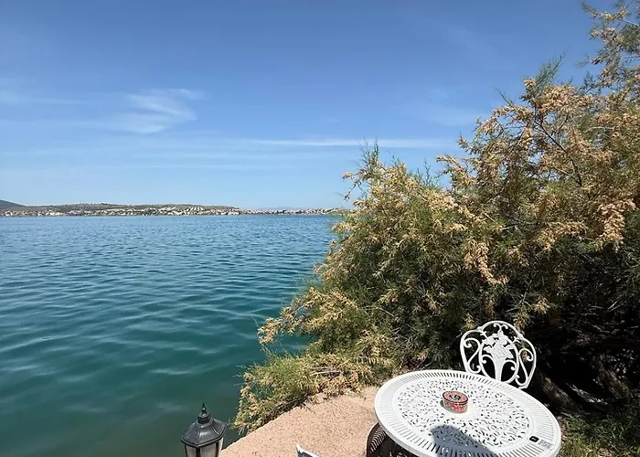 فيلة Private 2br In Historic Seafront Mansion W Balcony & Cunda View *