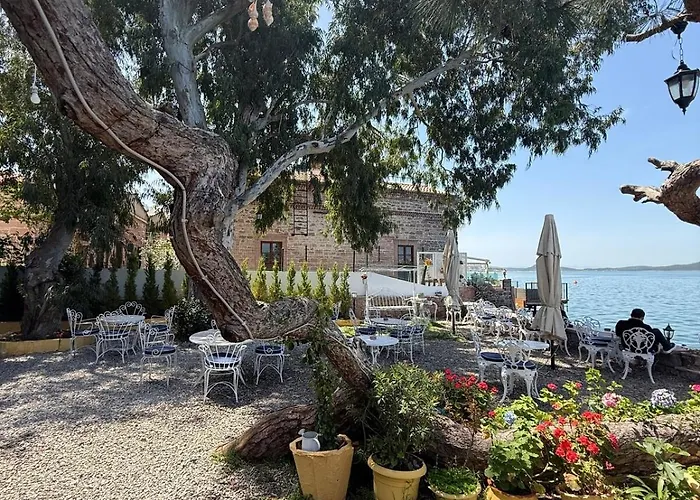 Private 2br In Historic Seafront Mansion W Balcony & Cunda View * Ayvalı