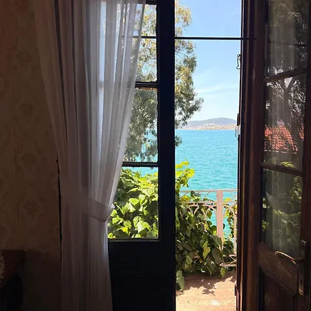 Akkoç Yalısı Ayvalık